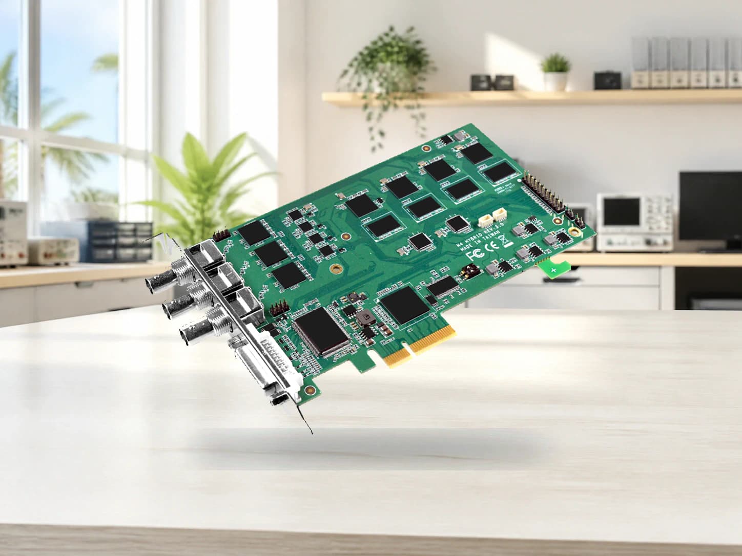 SC542N4 Hybrid